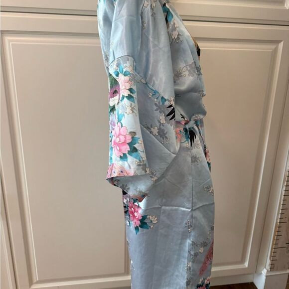 Floral Peacock Kimono Robe - Picture 2 of 5